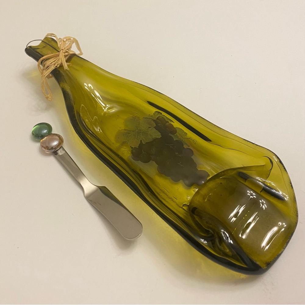 Vintage Slumped Green Wine Bottle Grapes Art Decor Glass Cheese Dip Dish Tray